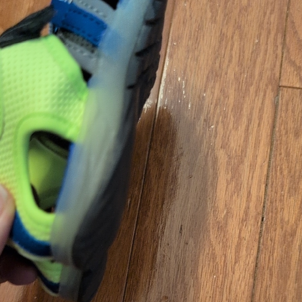 Kids Gray and Neon Green Active Sandals - Picture 8 of 9